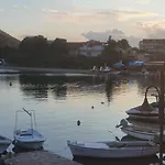 Mare Apartment *